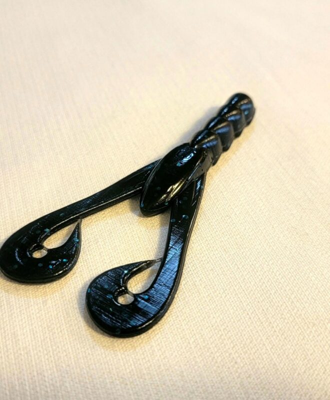 Kickin Craw - Black with Blue flake